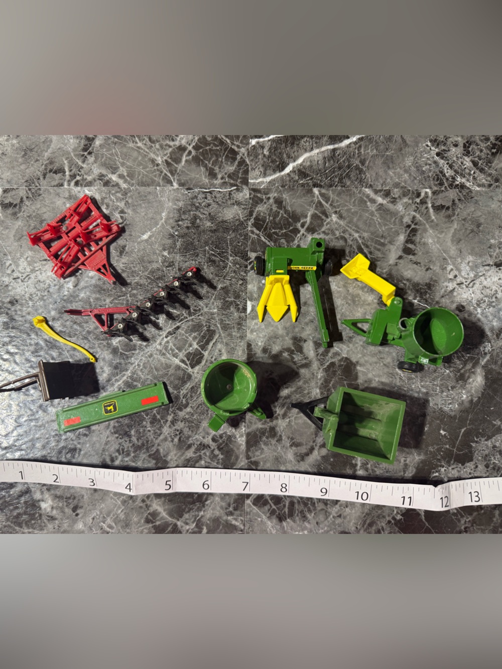 ERTL Vintage- John Deere Miniature Toy Bundle 1:64scale